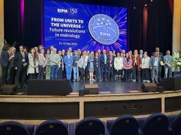 150 ans de la convention du mètre, RNMF à la conférence du BIPM à Versailles
